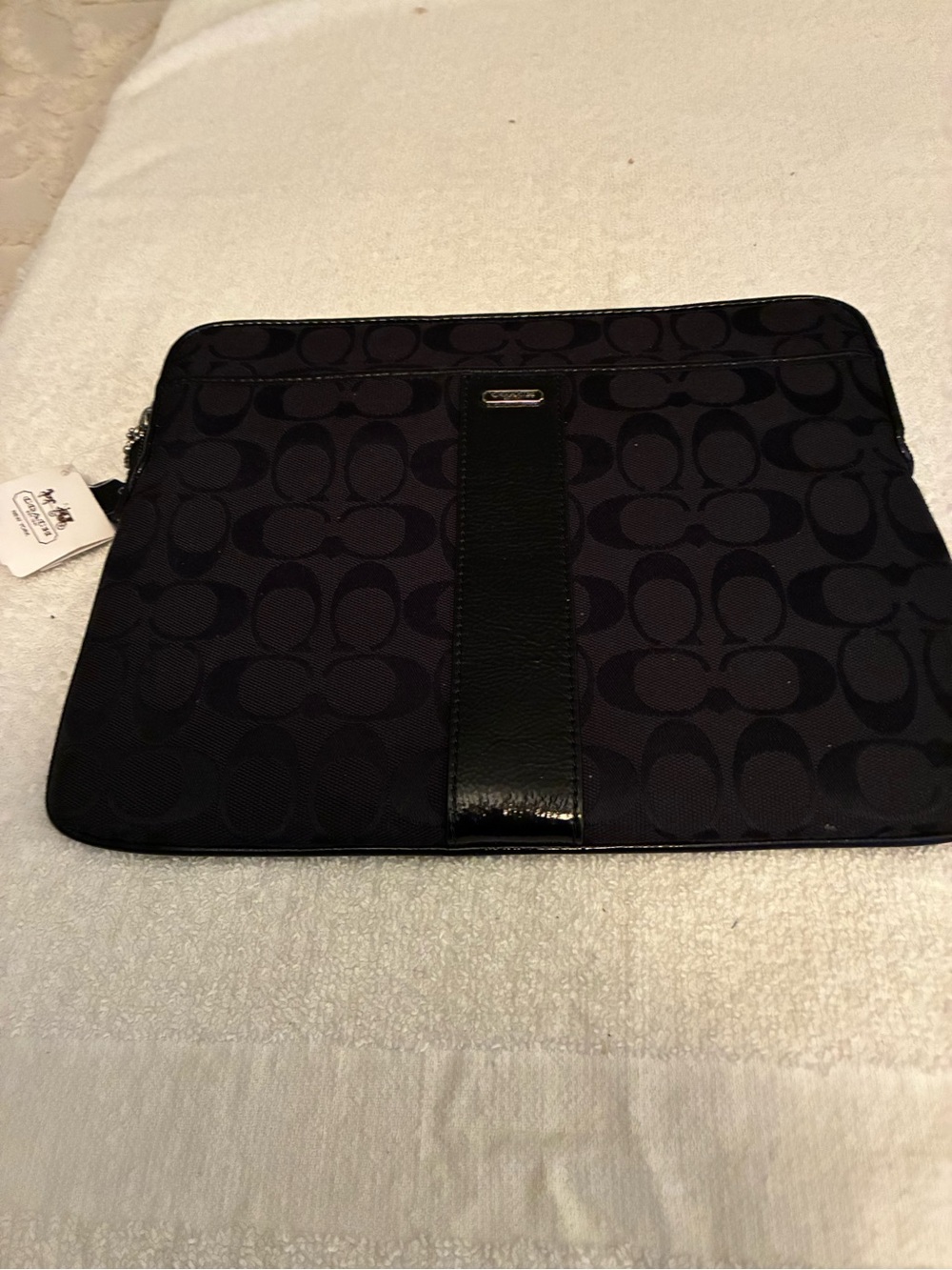 NWT Authentic Coach Universal Black Signature “C” Jacquard Zip Tablet Sleeve